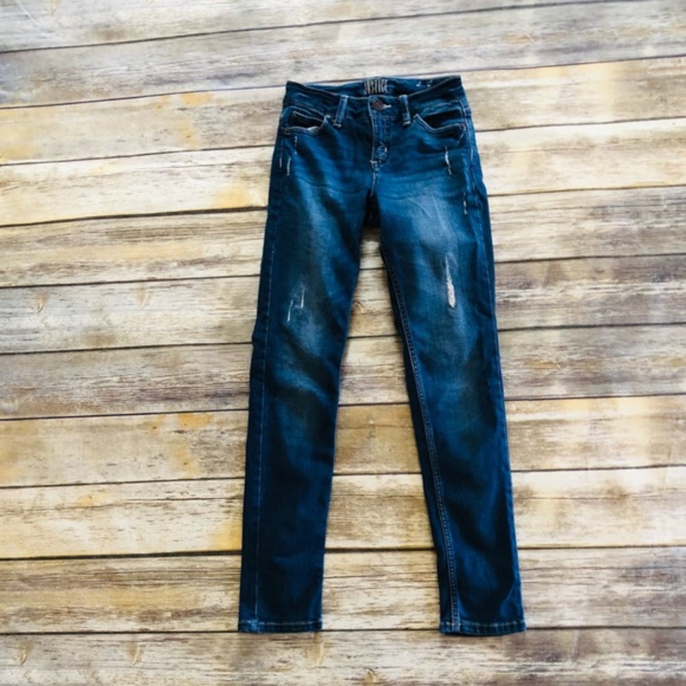 Girls distressed skinny jeans! Size 12